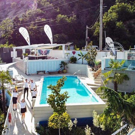 Riviera 990 - Resort & Restaurant Ieşelniţa エクステリア 写真