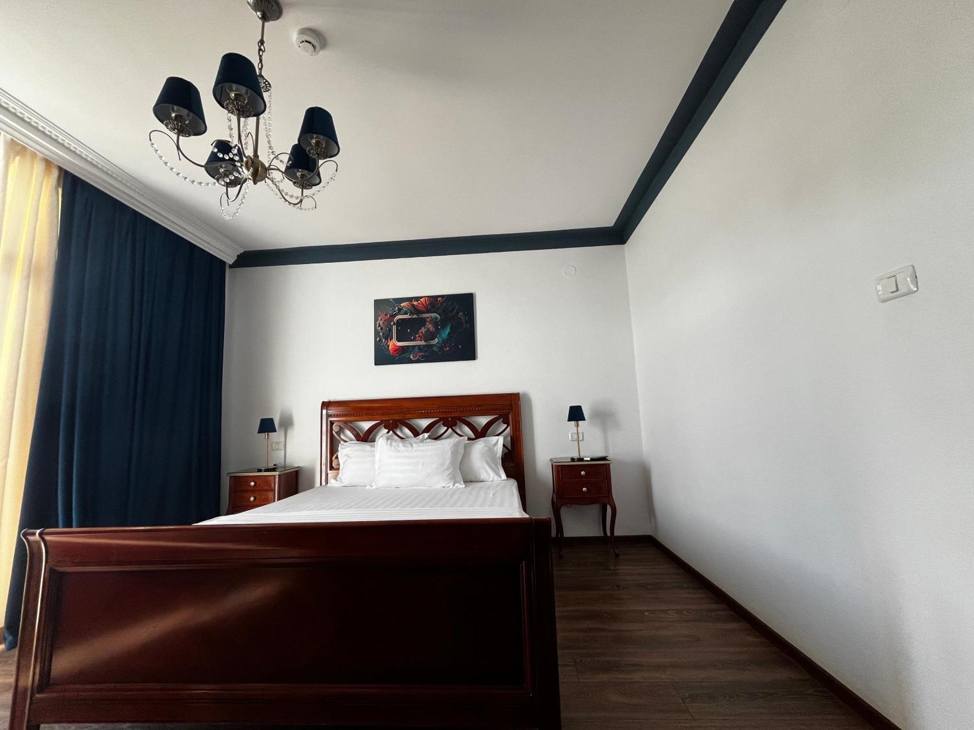 Riviera 990 - Resort & Restaurant Ieşelniţa エクステリア 写真
